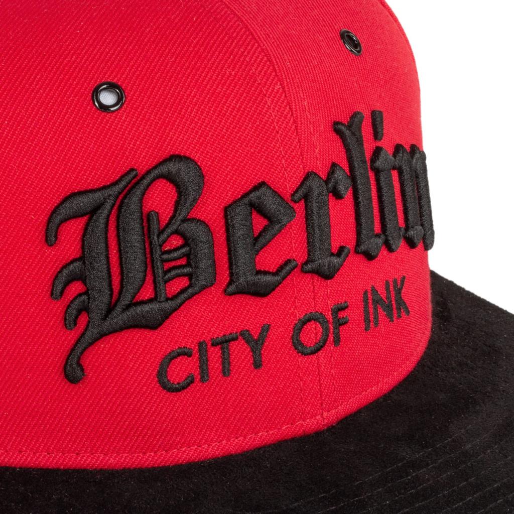 Snapbacks, CAPs von Classic Tattoo entwickelt von Daniel Krause. Hochwertig verarbeitet aus Berlin 